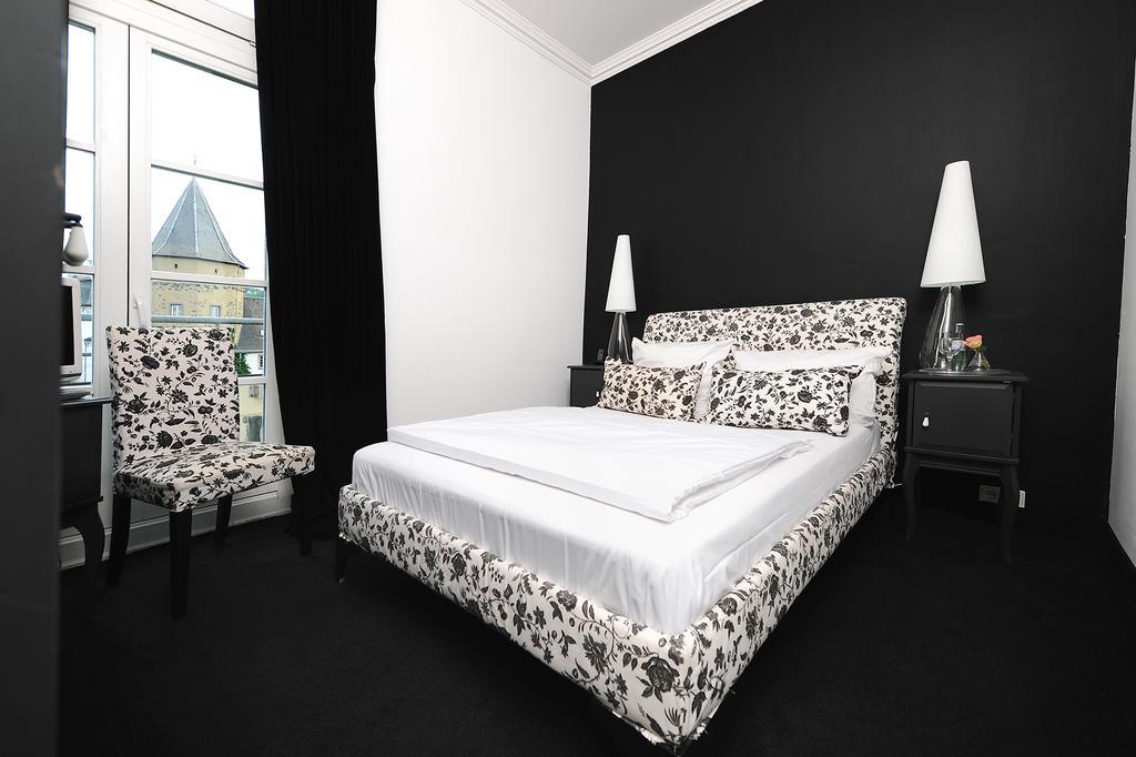 Hotel Bucheneck Linz am Rhein Room photo
